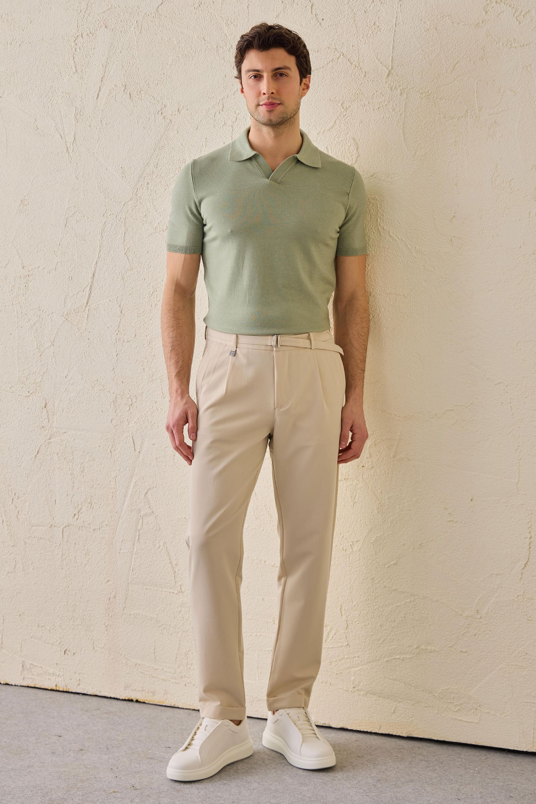 Men’s Beige Pleated Gurkha Trousers Adjustable Waist Tailored Tapered Fit