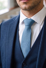 Men’s Light Blue Suede-Finish Tie
