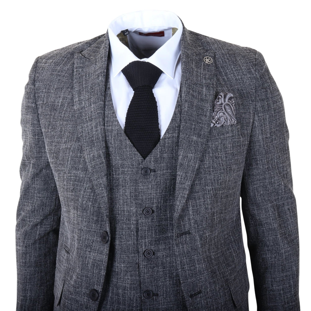 IM33 - Men's Black 3 Piece Tailored Fit Suit