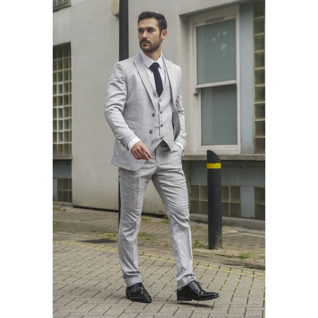 IM3 Men's Grey Checked Tailored Fit 3-Piece Suit