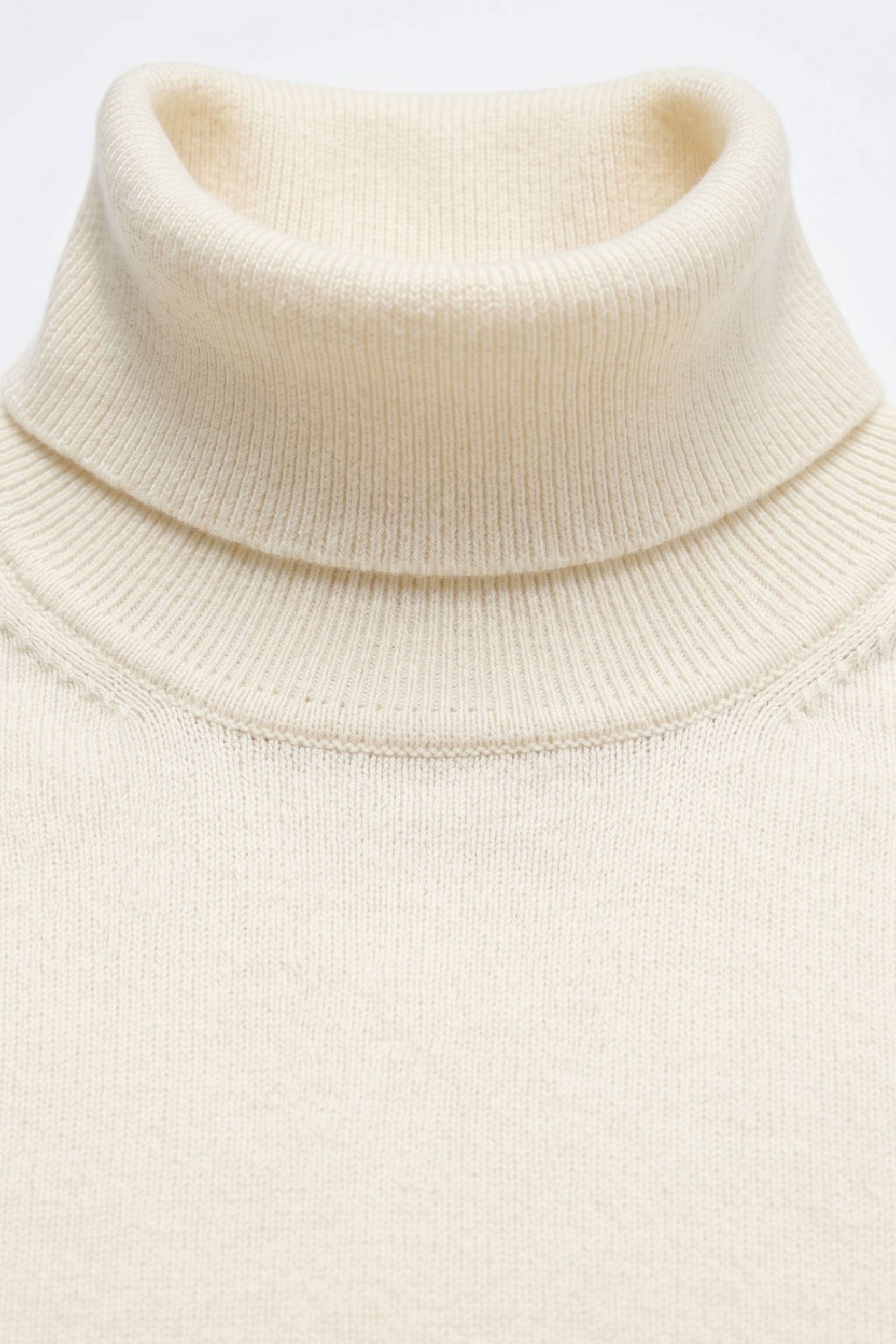 Men’s Cream Turtleneck Sweater Soft Viscose Blend Long Sleeve Knit Pullover
