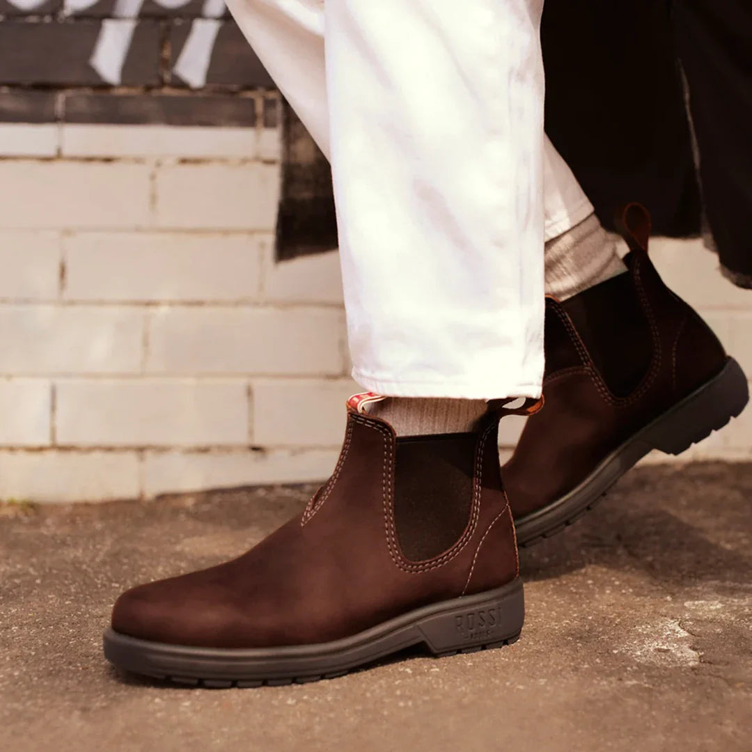 Endura 303 - Redwood Brown Leather Chelsea Boots