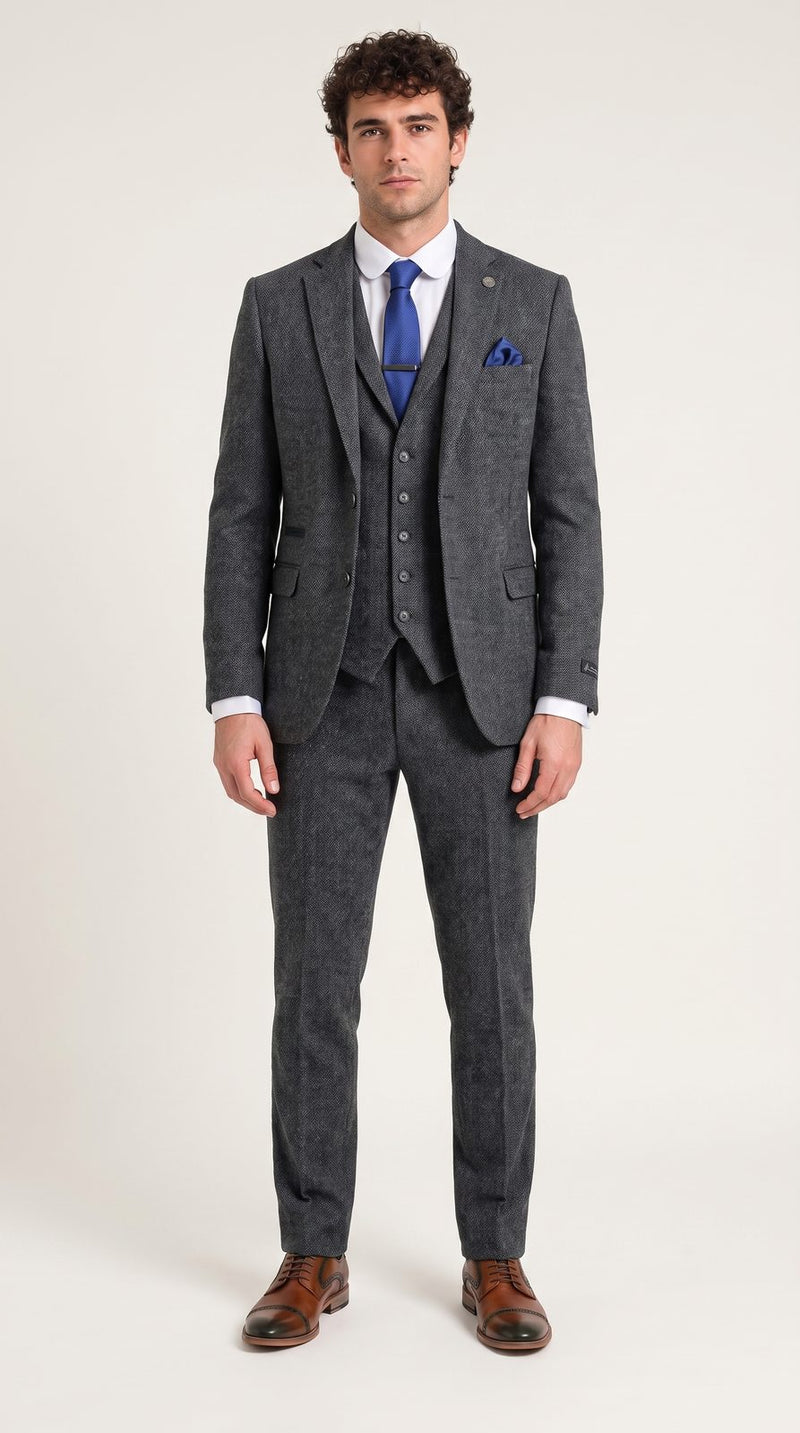 Rustic — Grey Tweed-Style Groom — photo 2