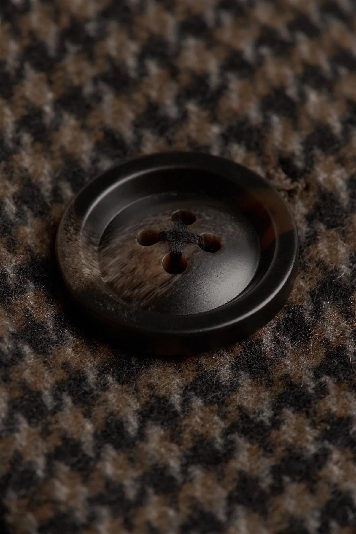 Men's Brown Wool Blend Houndstooth Tweed Overcoat