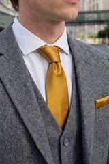 Men’s Gold Tie Set